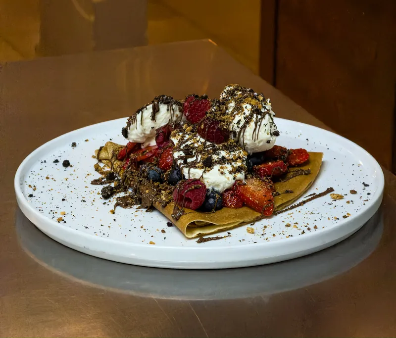 Crepa de frutos rojos con mascarpone vainilla